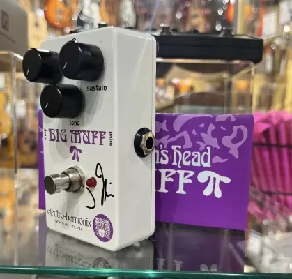 Electro-Harmonix - J Mascis Ram's Head Big Muff Pi Fuzz Pedal 2